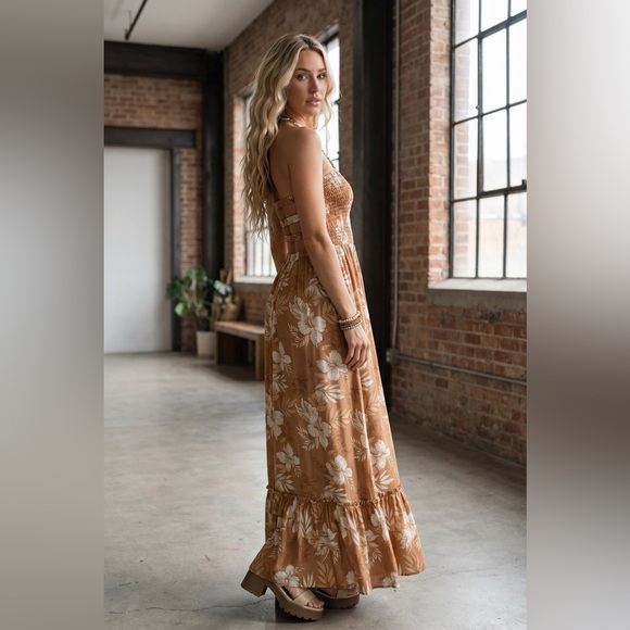 NWT Promesa Boho Tropical Floral Strappy Back Smocked Halter Maxi Dress - Picture 4 of 6